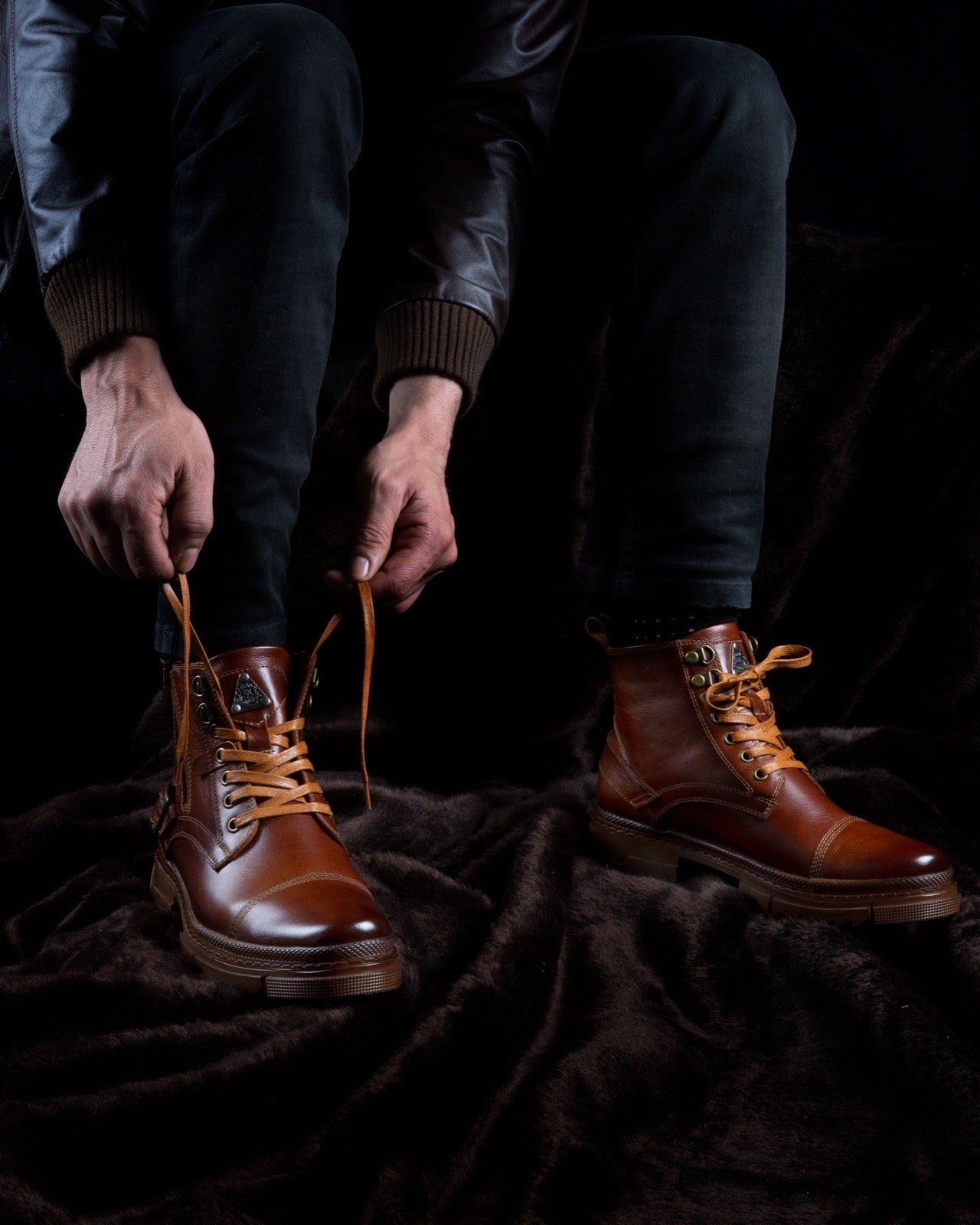 ROAD FIRE LEATHER