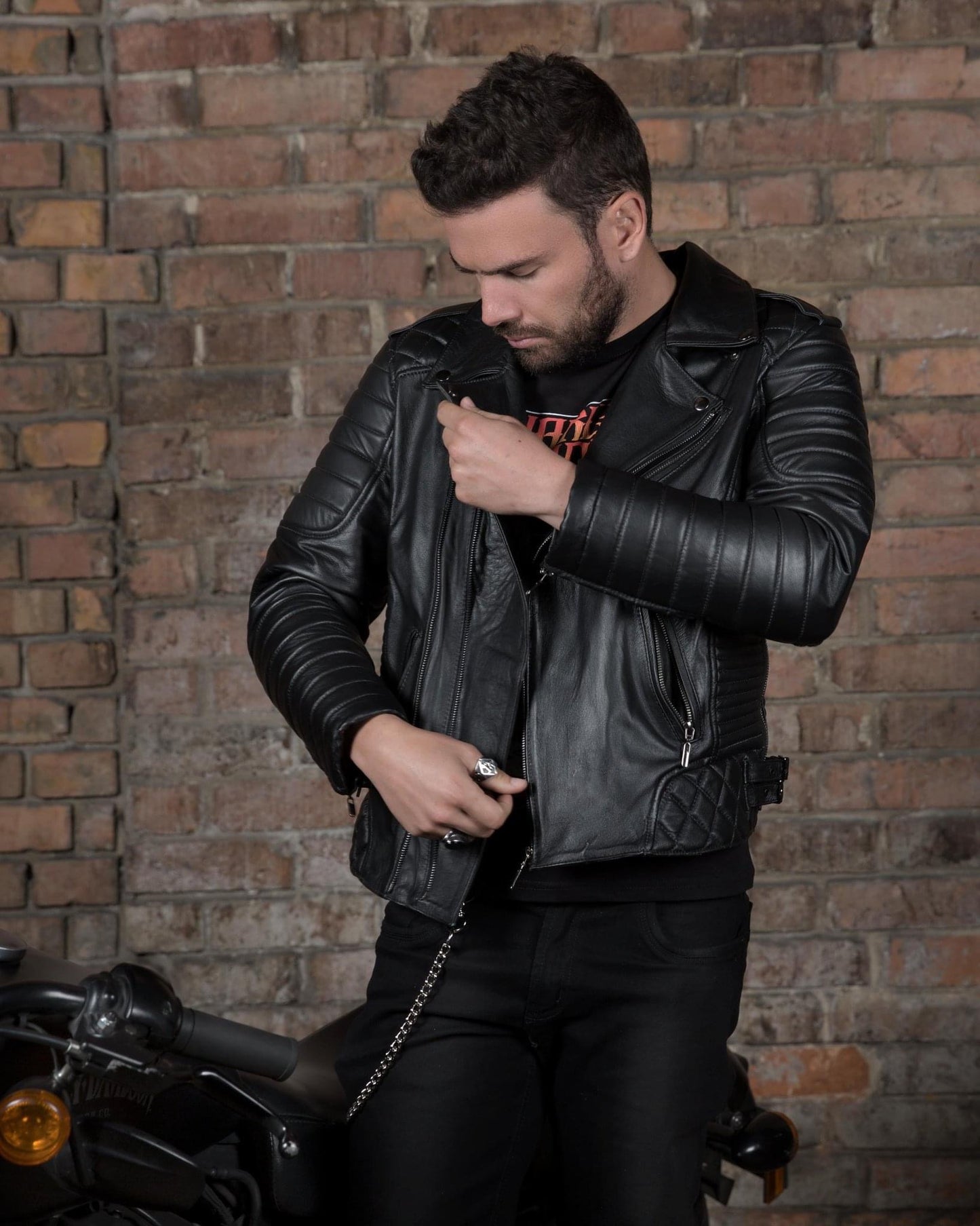 BIKER BLACK